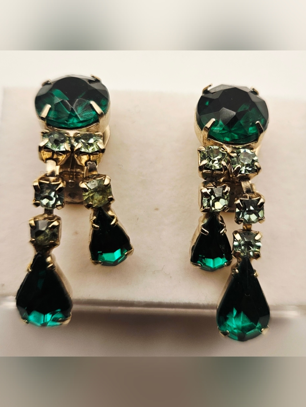 Vintage MCM Green Rhinestone Dangle Clip On Earrings Tear Drop Gold Tone